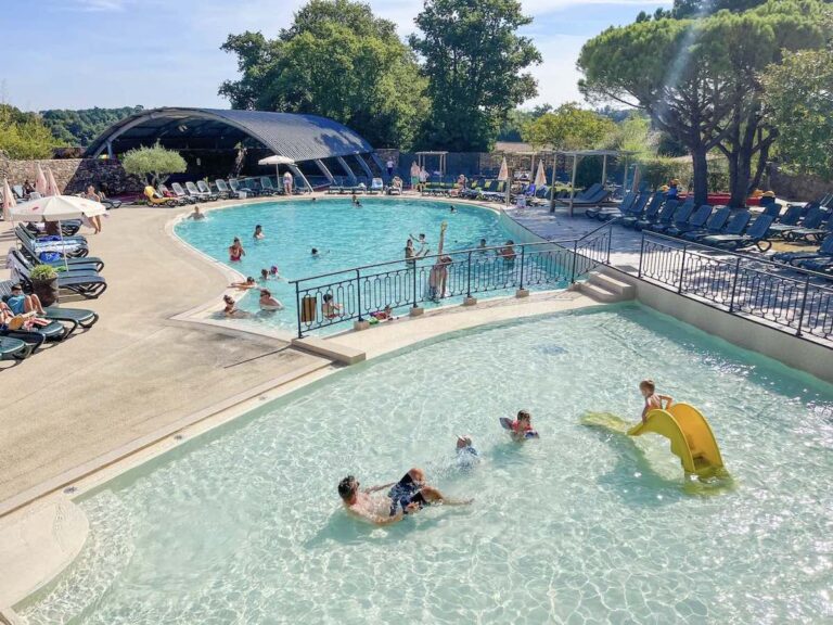 Camping La Garangeoire swimming pool