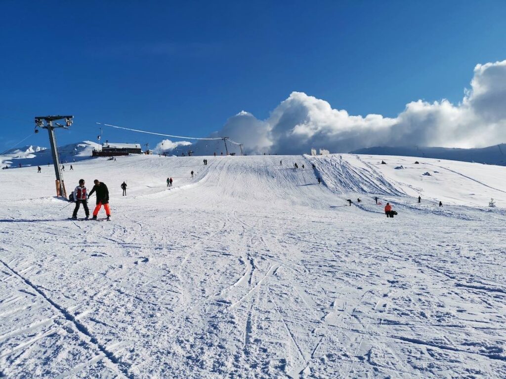 Bursa skiing