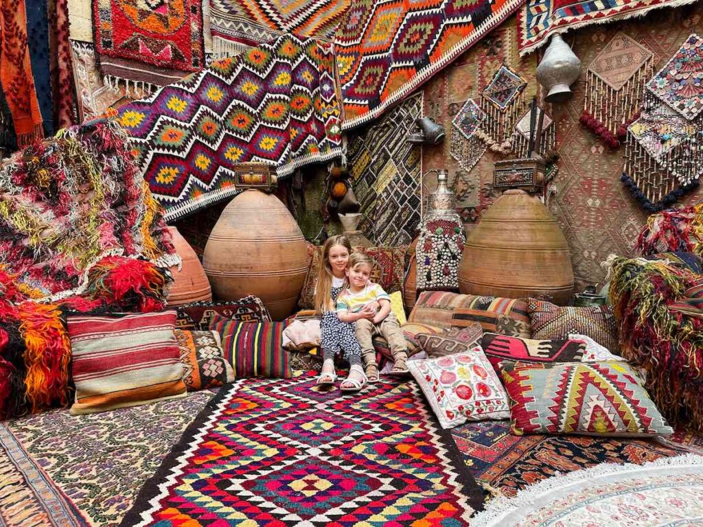 Galerie Ikman carpet shop